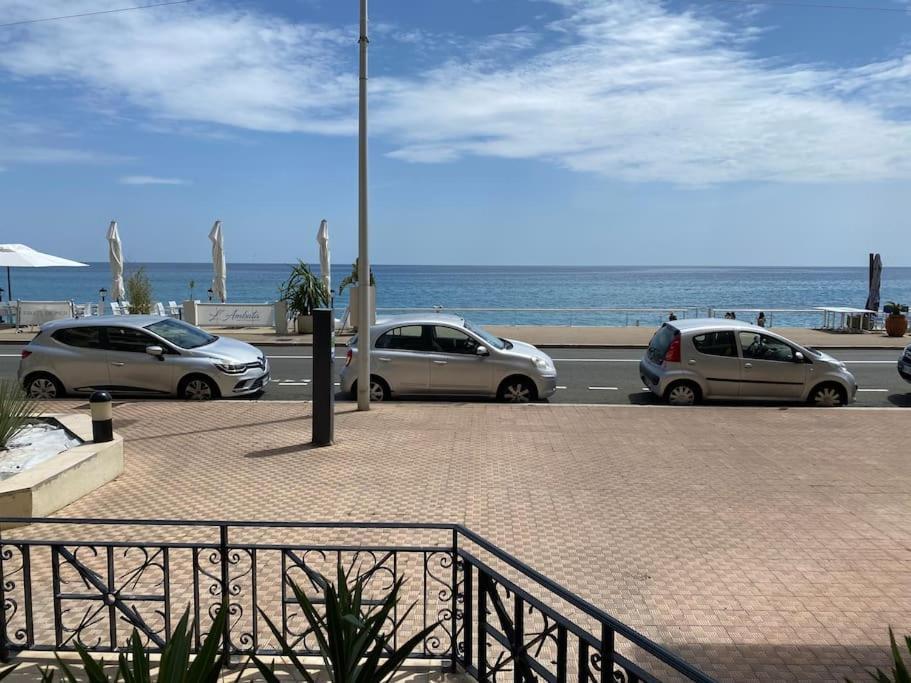 Superbe Studio Avec Terrasse En Front De Mer Menton Extérieur photo
