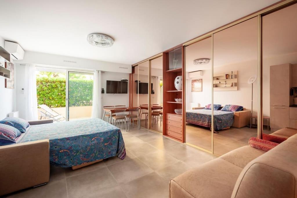 Superbe Studio Avec Terrasse En Front De Mer Menton Extérieur photo