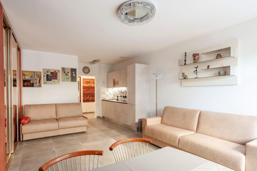 Superbe Studio Avec Terrasse En Front De Mer Menton Extérieur photo