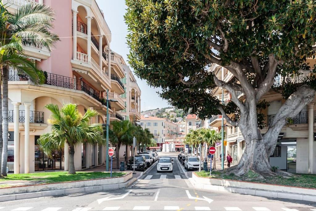 Superbe Studio Avec Terrasse En Front De Mer Menton Extérieur photo